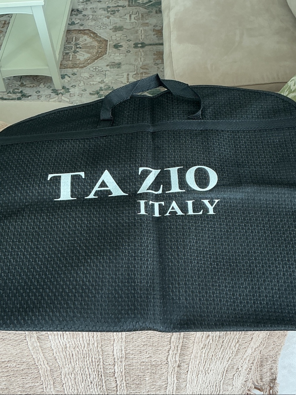 Black Men's Garment Bag - Travel and Suit Carrier by taxis Italy